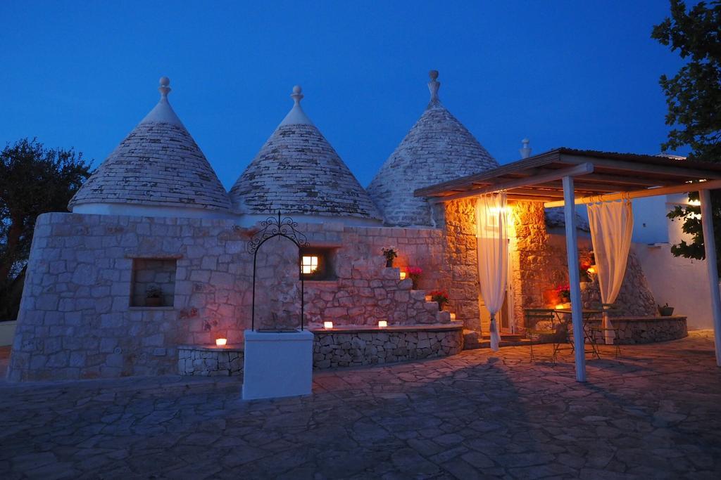 Bed and Breakfast Relais Trulli Le Icone à Ostuni Extérieur photo